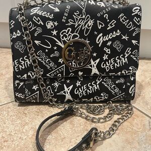 GUESS black and white crossbody